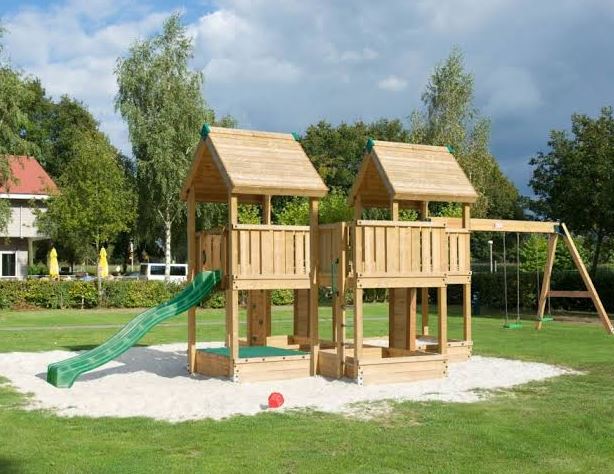 How to Choose an Ideal Climbing Frame for Your Kids Backyard Playground